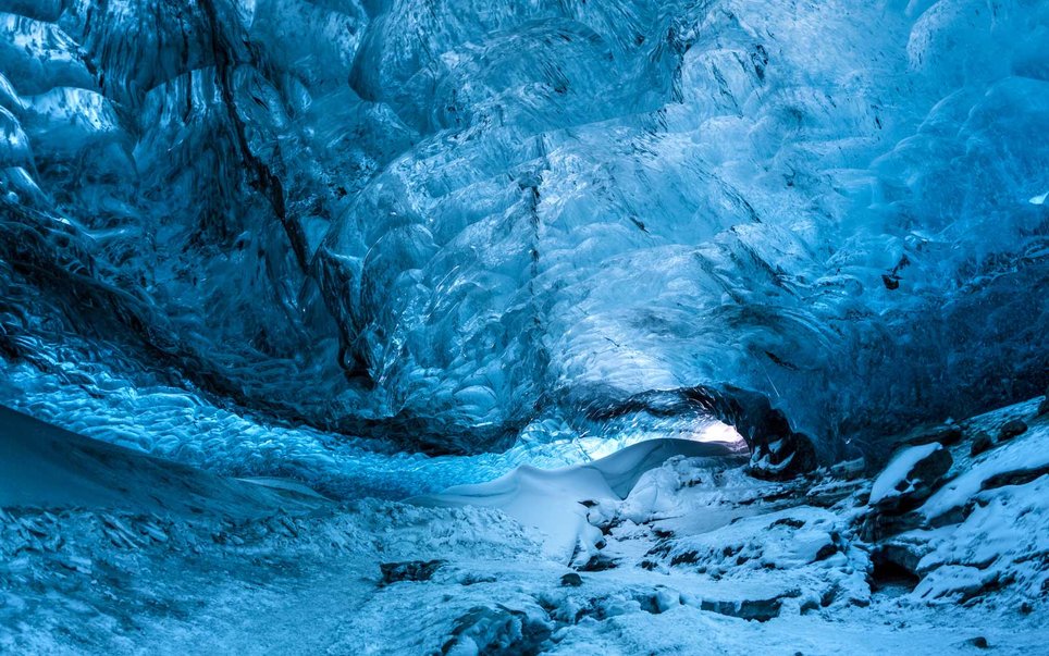 ice cave in Vatnajokull