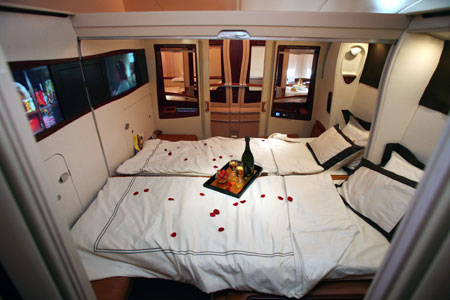 AC-Milan-Fly-Emirates-Airbus-a380