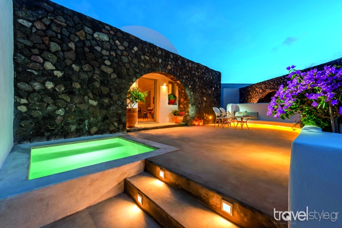 Santo Maris Oia Luxury Suites and Spa hotel in Santorini island