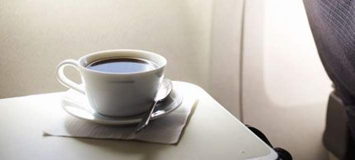 Αποτέλεσμα εικόνας για καφές στα αεροπλάνα