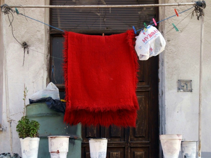 Ήθη και έθιμα: Εσύ ήξερες για τις... κόκκινες παραδόσεις της Μεγάλης Πέμπτης  σε όλη την Ελλάδα; (Photos)