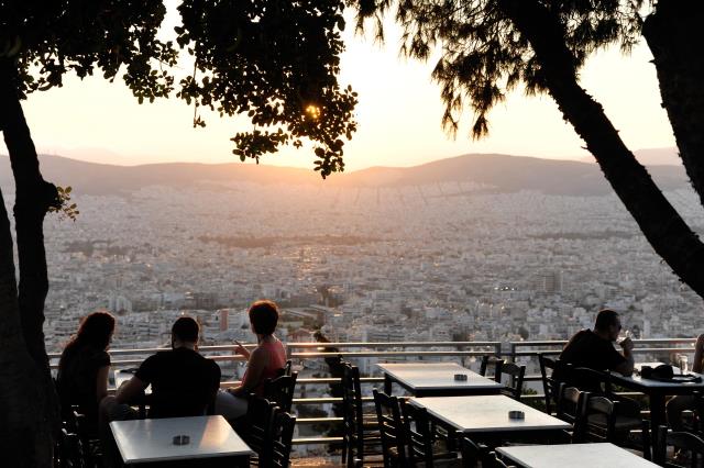 Αθήνα: 20 μέρη για στιγμές χαλάρωσης με υπέροχη θέα!