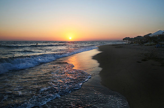 Αποθέωση: Αυτή η παραλία είναι η Μύκονος της Πελοποννήσου!!!(photos)