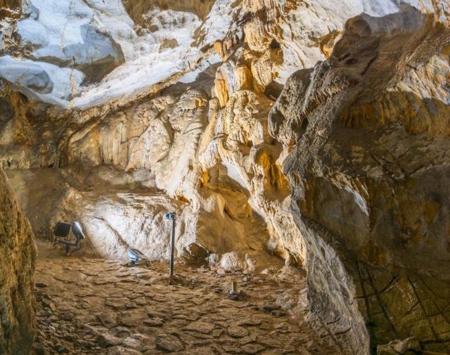 Σπήλαιο του Αγίου Γάλακτος, Χίος