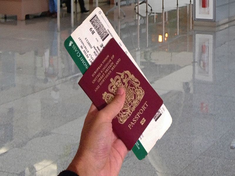boarding pass και διαβατήριο