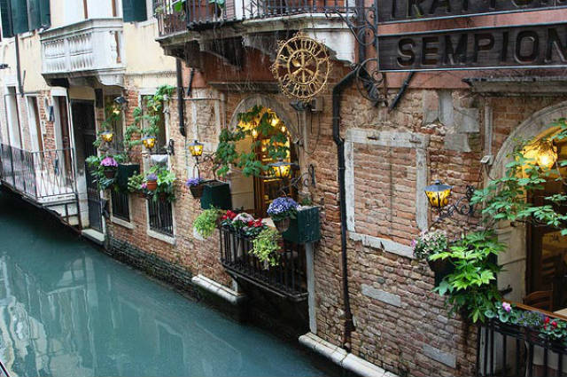 Trattoria Sempione: Το πιο ειδυλλιακό εστιατόριο της Βενετίας!