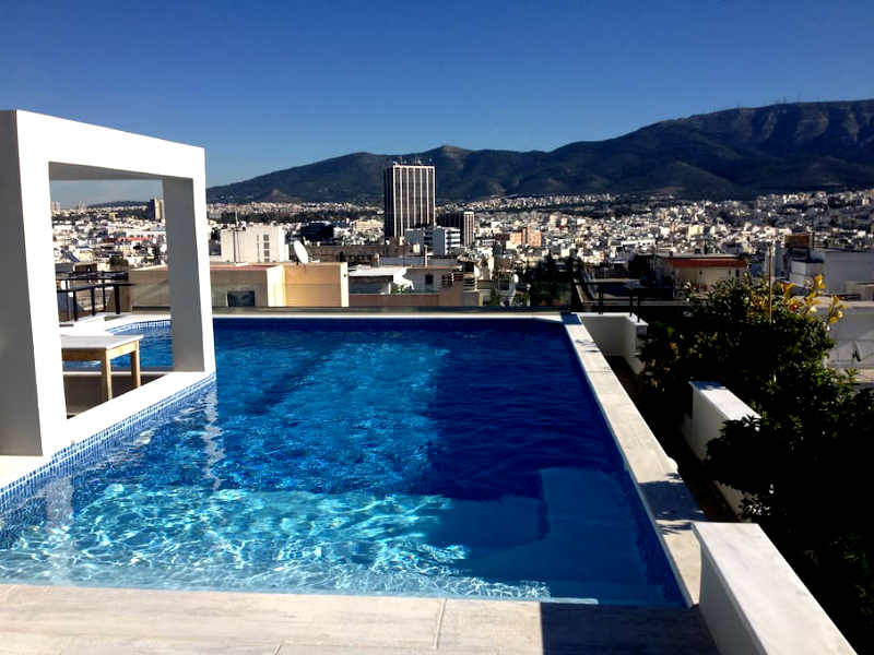 Airbnb: 10 σπίτια με πισίνα στο κέντρο της Αθήνας που κάνουν θραύση!