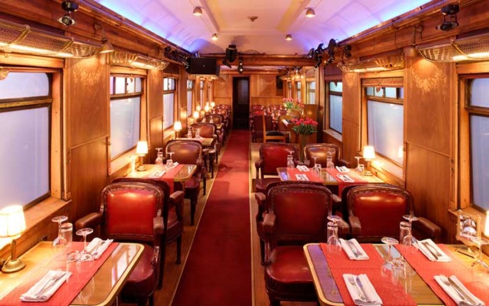 Το μοναδικό στον κόσμο εστιατόριο και θέατρο μέσα σε τρένο βρίσκεται στην Αθήνα!