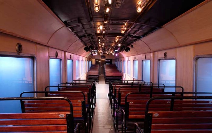 Το μοναδικό στον κόσμο εστιατόριο και θέατρο μέσα σε τρένο βρίσκεται στην Αθήνα!