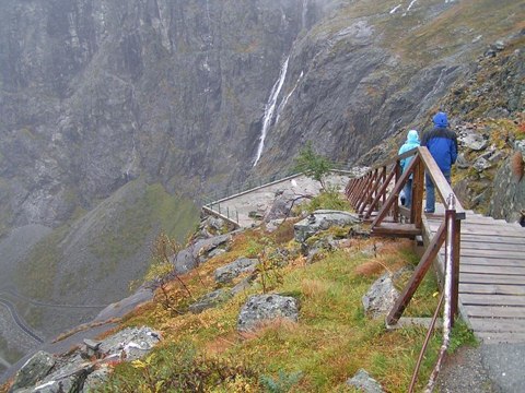 Trollstigen: Ο πιο τρομακτικός και επικίνδυνος δρόμος στον κόσμο!
