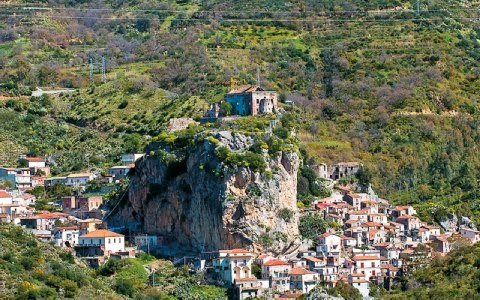 Καλαβριά: Τα 5 ελληνικά χωριά στην καρδιά της Νότιας Ιταλίας!