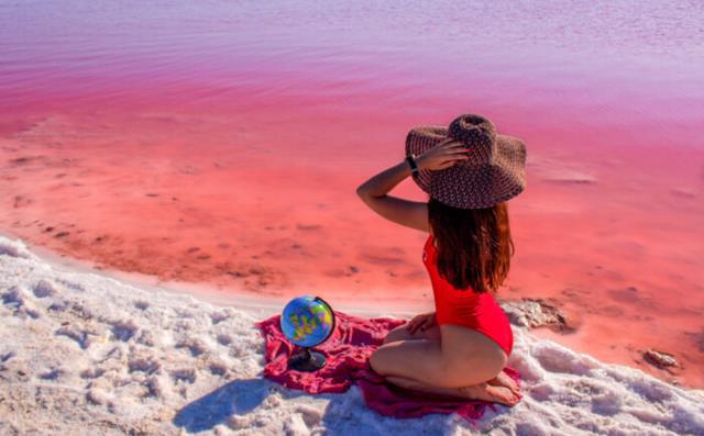 Torrevieja: Ροζ λίμνη στην Ισπανία