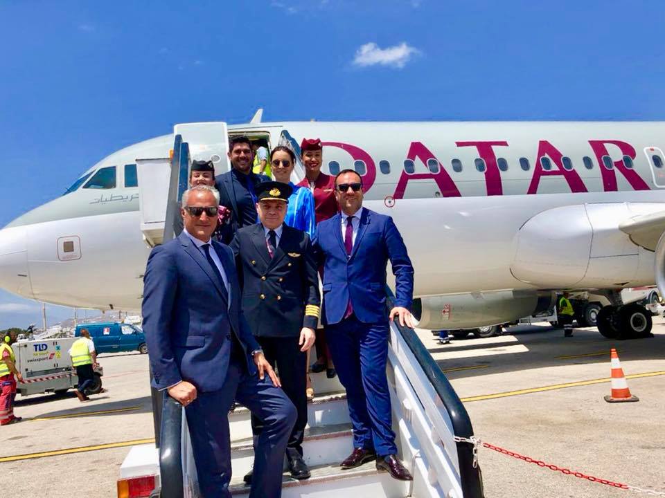 H Qatar Airways προσγειώνεται για πρώτη φορά στο Αεροδρόμιο της Μυκόνου!