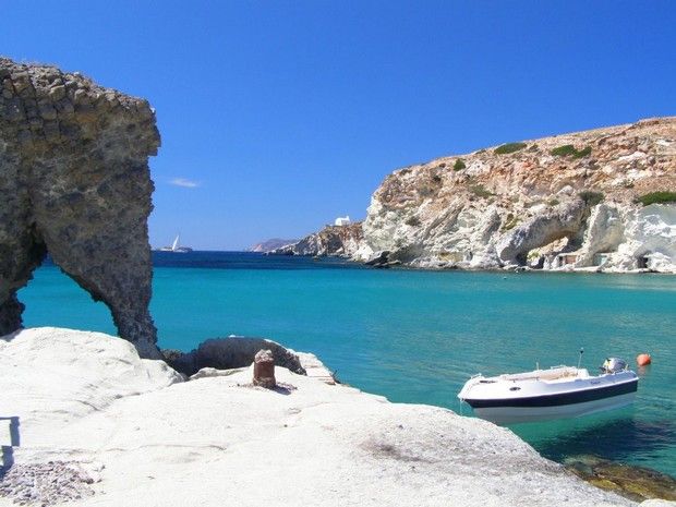 Το κυκλαδίτικο νησί με τις δαντελένιες παραλίες που θα κερδίσει ένα κομμάτι από την καρδιά σας! (photos)