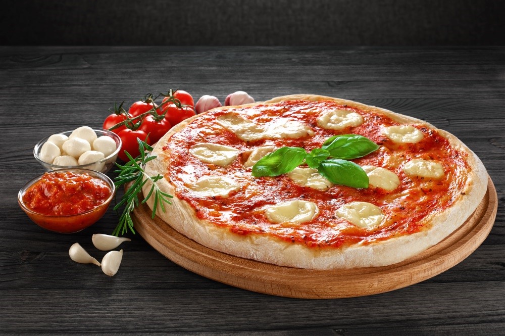 Ετοιμάστε την πιο γευστική και εύκολη πίτσα! Γεύσεις από Ιταλία