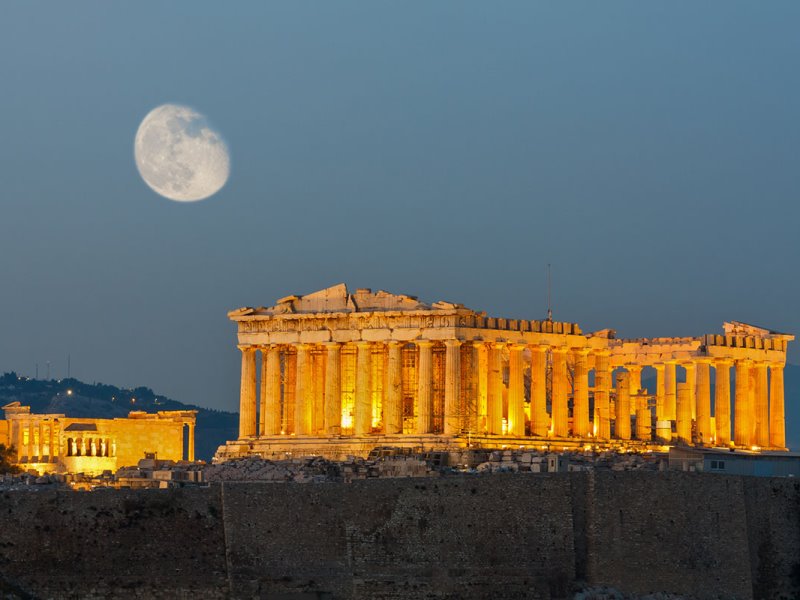 Νέο αφιέρωμα: Τα 5 must-do στην Αθήνα σύμφωνα με την βρετανική Vogue