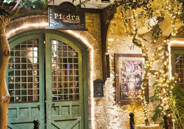 Piedra: Γνωρίστε το μοναδικό opera εστιατόριο της Αθήνας