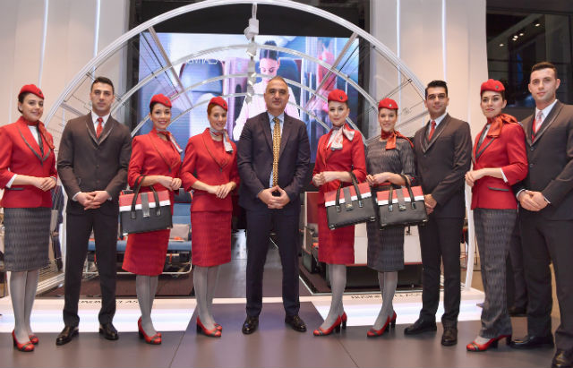 Turkish Airlines: Αυτές είναι οι νέες στολές πληρώματος καμπίνας