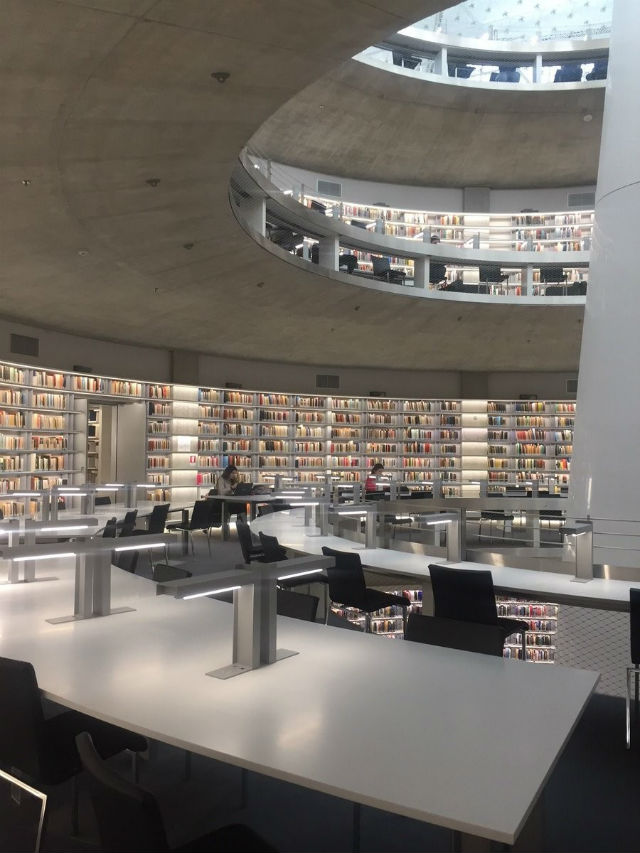 Η νέα βιβλιοθήκη στο Πανεπιστήμιο Κύπρου