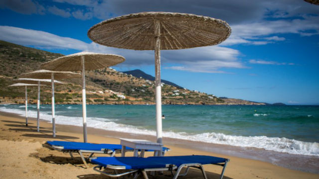 "Απαγορευμένη" η χρήση της παραλίας από τα ξενοδοχεία με το νέο νομοσχέδιο