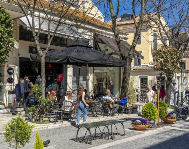 Καφετέρια bar στην Κέρκυρα, περαντζάδα