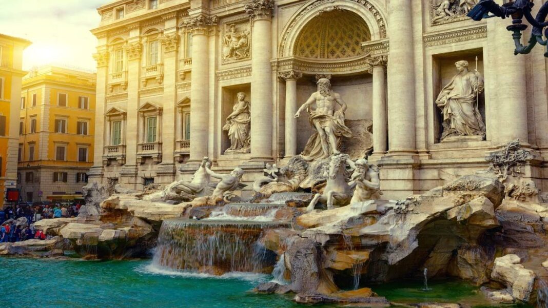 Fontana di Trevi - Rome Shutterstock