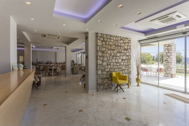 Niriides Luxury Villas, Μεθώνη