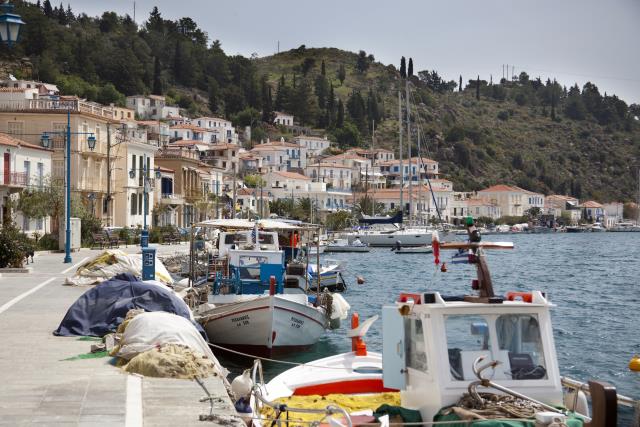 Πόρος, Σαρωνικός