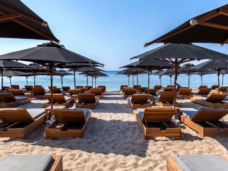 Οι καλύτερες παραλίες με άμμο στην Αττική