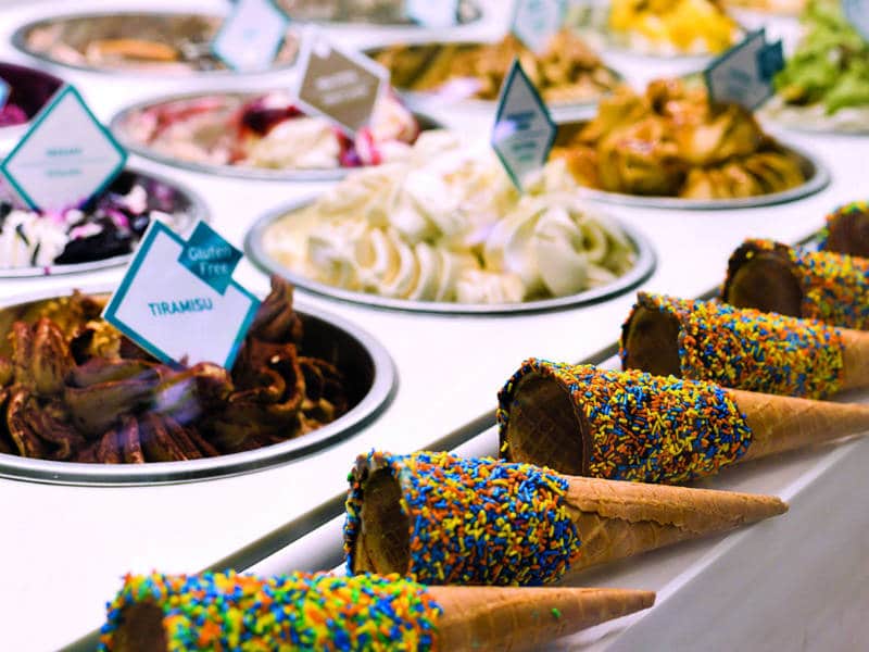 Zuccherino: Το γλυκοπωλείο στο Π. Φάληρο που θα σας τρελάνει με τις γεύσεις του!