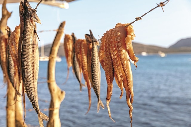 Ψαροταβέρνα Ακρογιάλι  Αντίπαρος