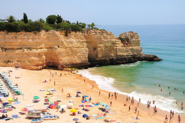 Praia da Senhora da Rocha - παραλία στην Πορτογαλία