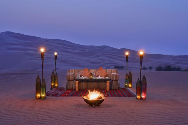 Qasr al Sarab Desert Resort, Άμπου Ντάμπι - δείπνο