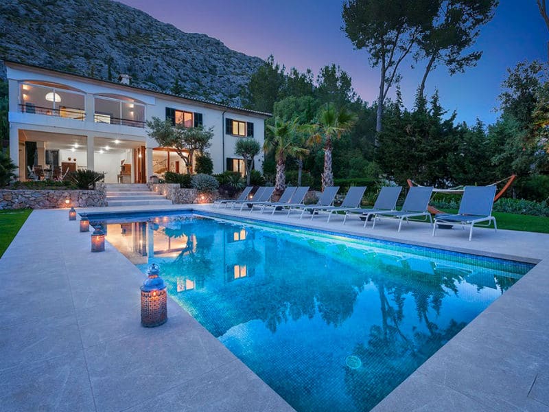 Η Airbnb των εκατομμυριούχων και οι εξωφρενικές απαιτήσεις!
