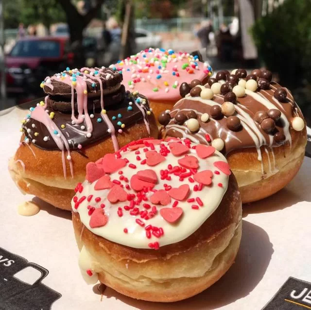 jerrys foodtruck donuts