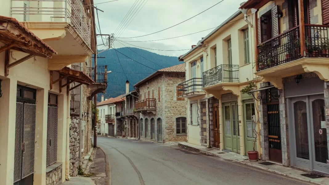 shutterstock_Vytina Βυτίνα
