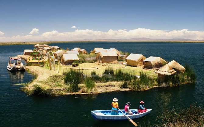 Νησάκια Uros, λίμνη Titicaca, Περού