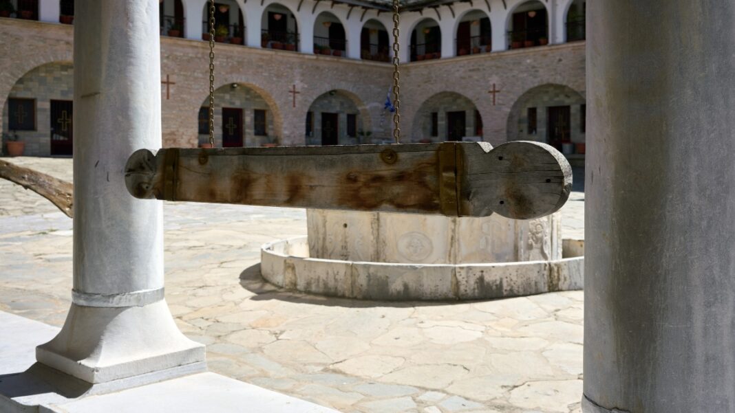 shutterstock_Monastery Panagia Eikosifinissa Παναγία Εικοσιφοίνισσα