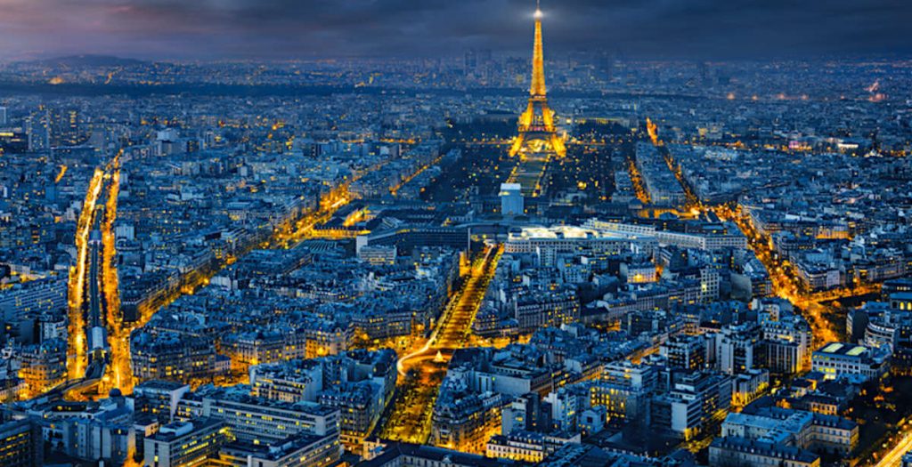 Νυχτερινή ζωή στο Παρίσι: Τα καλύτερα μέρη για ποτό και διασκέδαση!