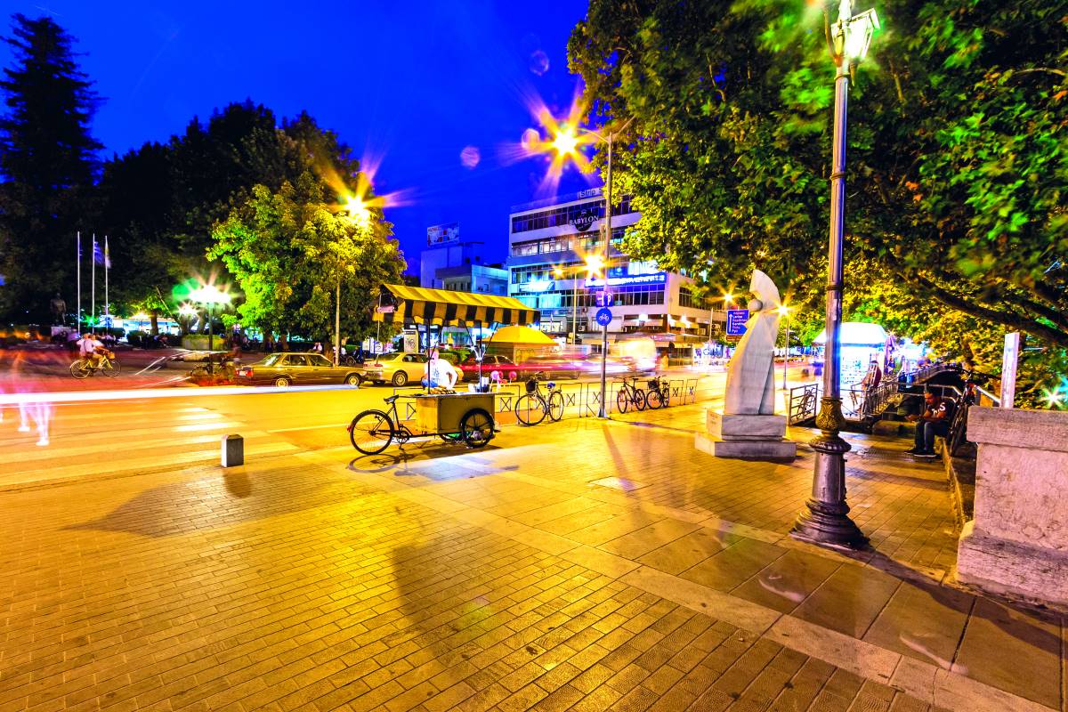 Στο κέντρο της πόλης των Τρικάλων