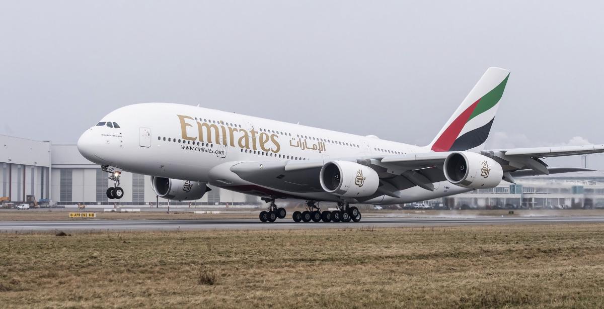 Emirates αεροπλάνο