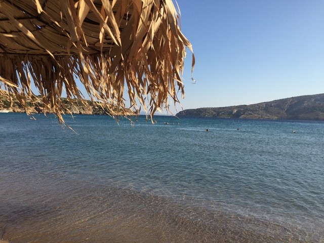 Παραλία, Χάρακας
