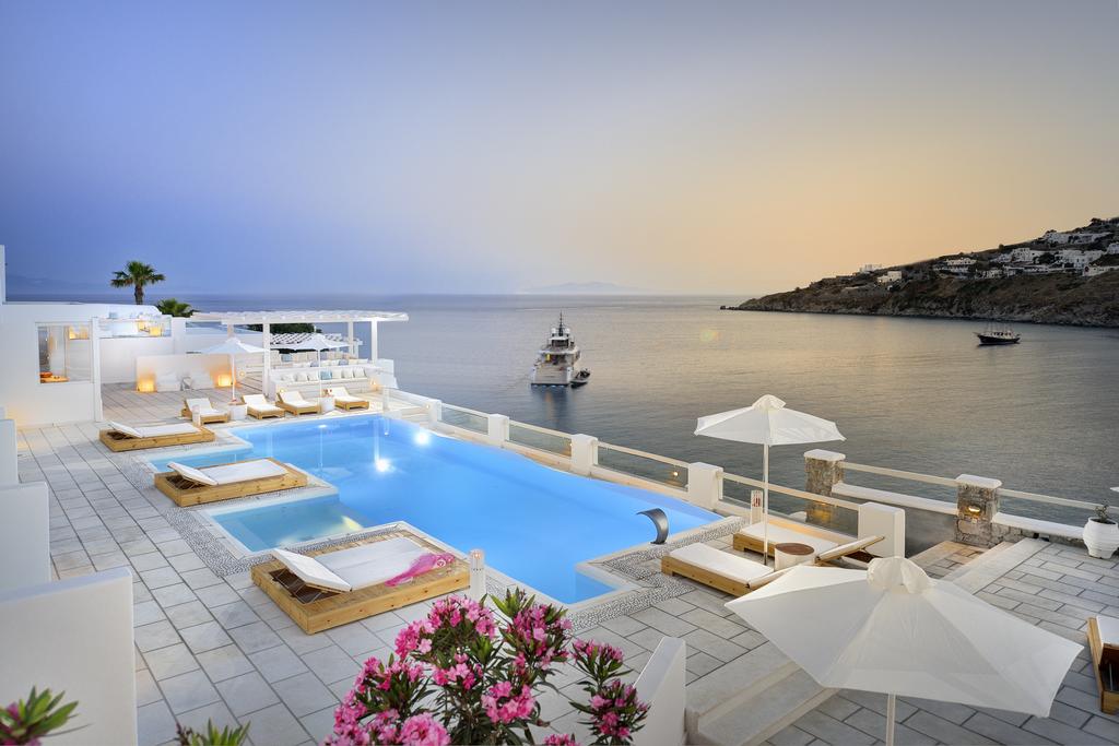 Θέα από την πισίνα του Nissaki Boutique Hotel