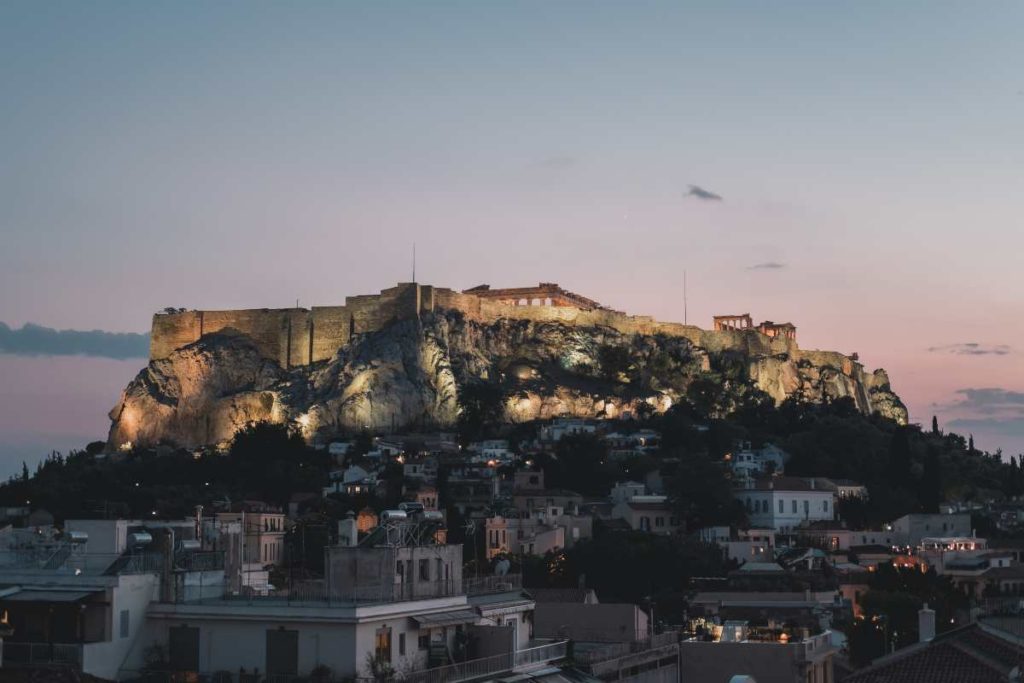 Ακρόπολη φωτισμένη