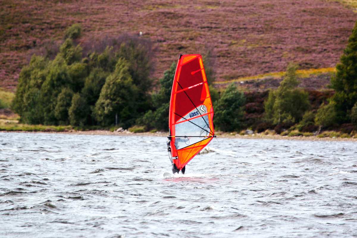 windsurf