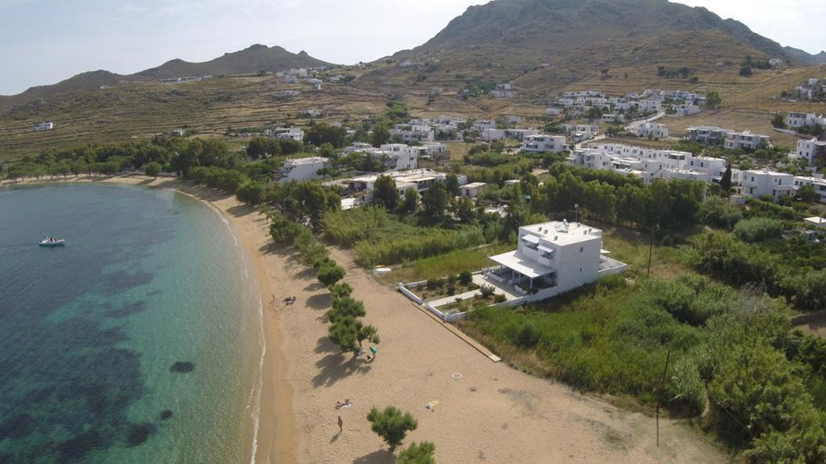 Γαλάζιο Σέριφος από ψηλά