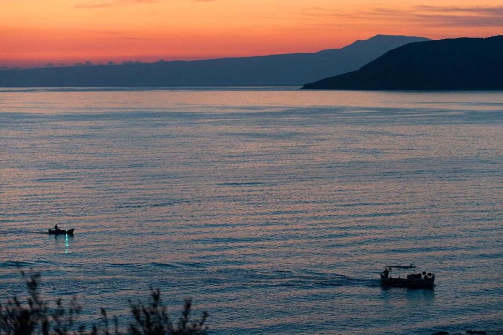 Ηλιοβασίλεμα από το Diapori Suites Hotel