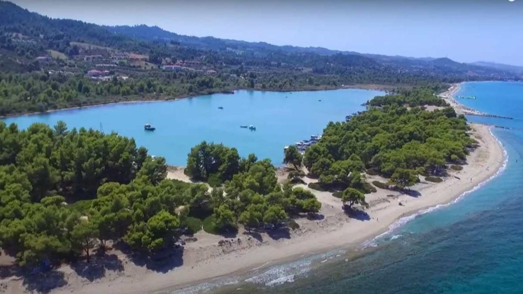 paralia-glarokavos (1) Παραλία Γλαρόκαβος, Χαλκιδική
