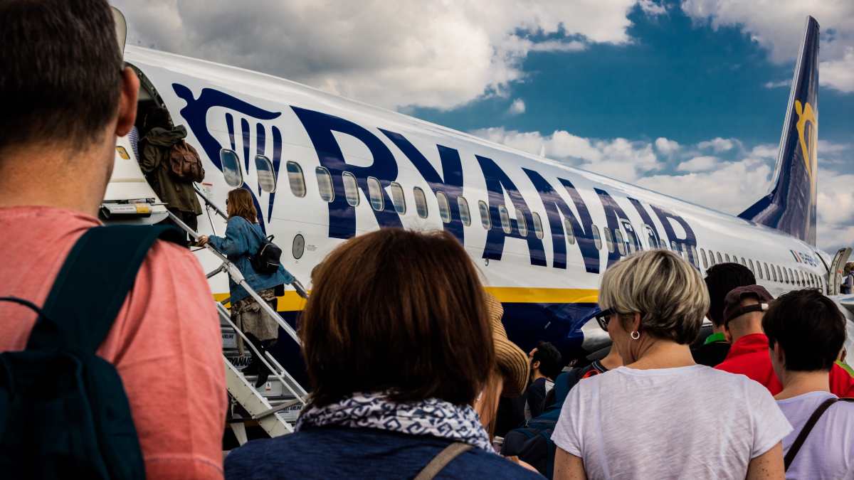 Ryanair επιβίβαση στο αεροπλάνο