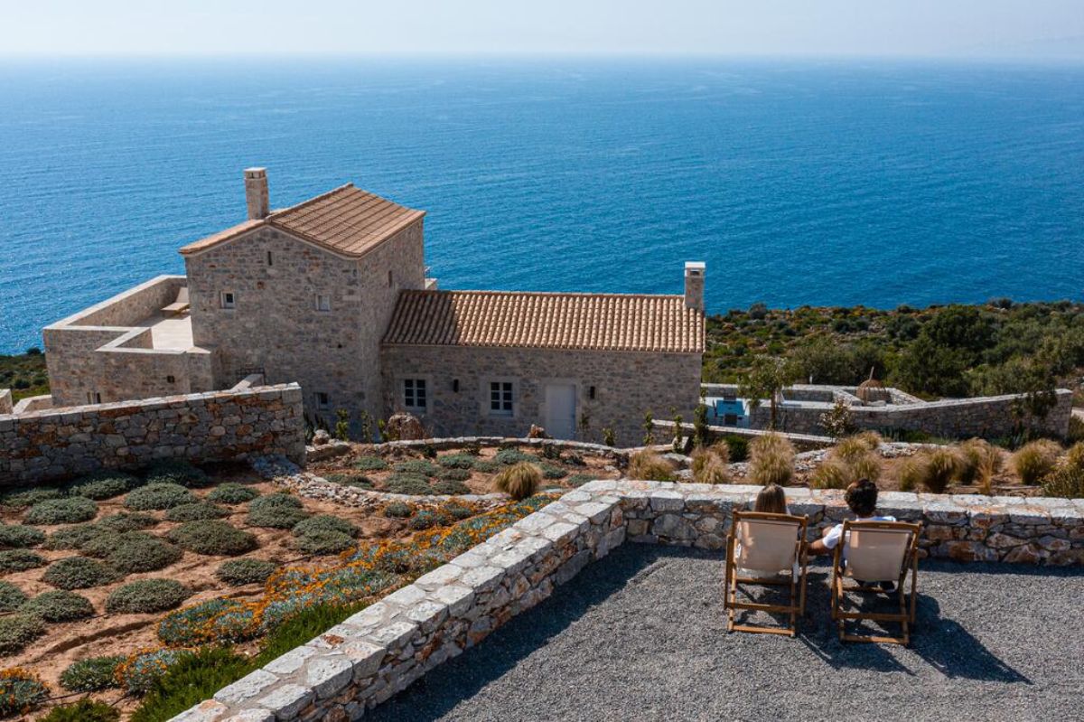 arias estate suites εκπληκτική τοποθεσία